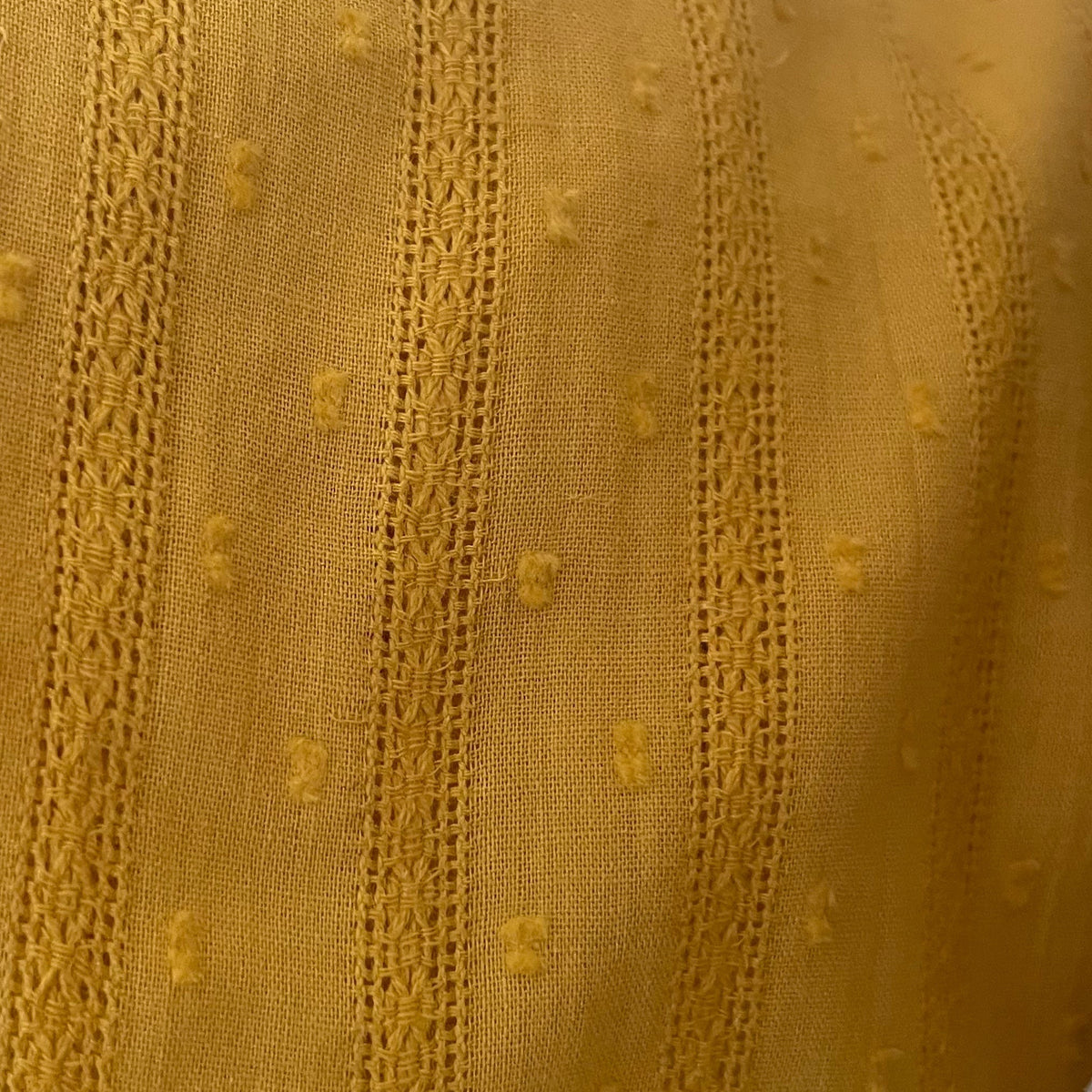 Voile de coton plumetis brodé